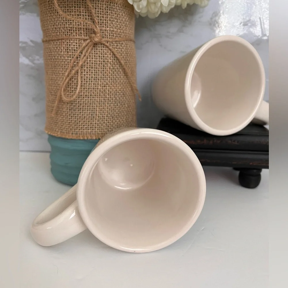 Like new 2003 Williams Sonoma Set Of 2  Decorative Snowman Coffee/Cocoa Mugs